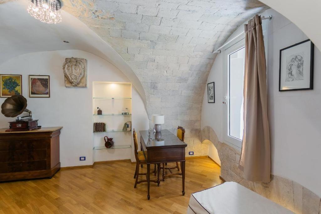 Palazzo Di Citta Bari Villa Buitenkant foto