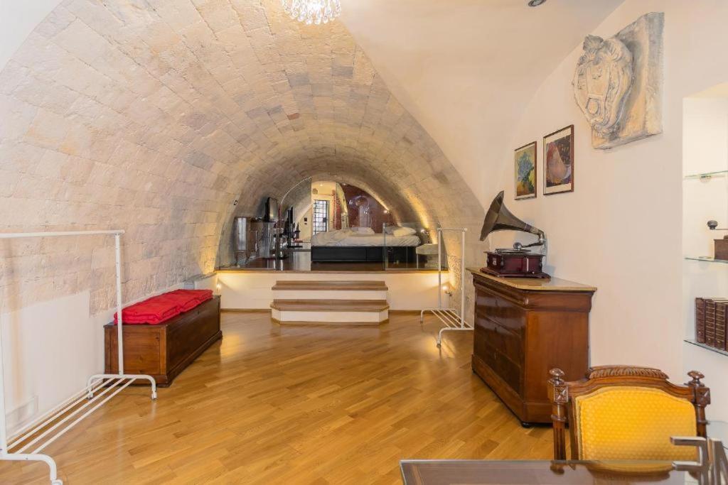Palazzo Di Citta Bari Villa Buitenkant foto