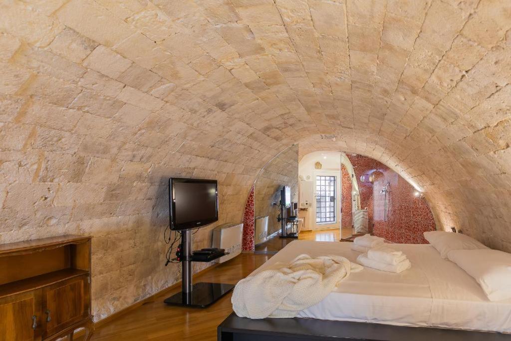 Palazzo Di Citta Bari Villa Buitenkant foto